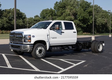 West Harrison - Circa July 2022: Chevrolet Silverado 4500HD Crew Cab Work Truck. Chevy Offers The 4500 HD In A Utility Body, Dump Truck And Stake Body.