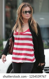 West Hollywood, CA, USA, 05-23-2007
Carmen Electra Out Shopping In A Striped Top.