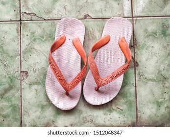 old style flip flops