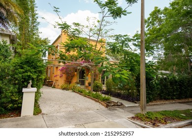 West Palm Beach, FL, USA - April 21, 2022: Photo Of A Historic Home In The Old Northwood Historic District