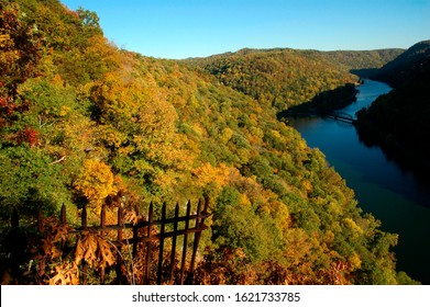 West Virginia, New River Gorge Viewed From Hawks Nest State Park