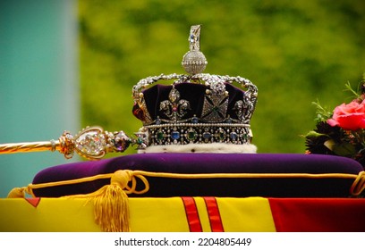 Westminster, London, England. 09.19.2022
Crown Of HM QEII At The State Funeral