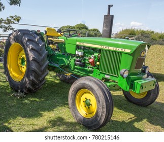 John Deere Tractor Images Stock Photos Vectors Shutterstock