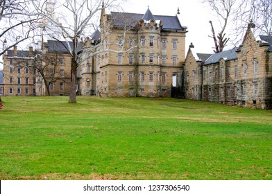 Weston, West Virginia, USA, Weston State Hospital, Also Called The Trans Allegheny Lunatic Asylum, The Largest Cut-stone Building In The United States May 26, 2009