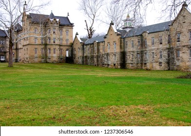 Weston, West Virginia, USA, Weston State Hospital, Also Called The Trans Allegheny Lunatic Asylum, The Largest Cut-stone Building In The United States May 26, 2009