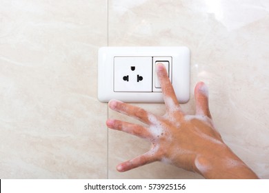 Safety outlet plugs