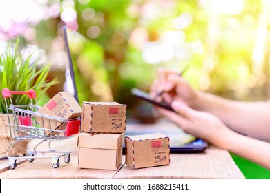 WFH: Online Shopping For Startup SME Business And Mail Delivery. Stay Home Stay Safe. Social Distancing And Physical Distancing. In Response To The COVID-19 Pandemic.