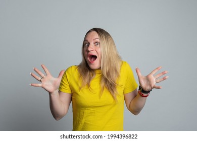 驚き ポーズ 女性 の画像 写真素材 ベクター画像 Shutterstock