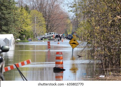 79 100 Year Flood Images, Stock Photos & Vectors 