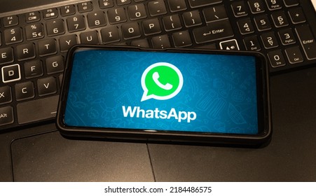 257 Whatsapp Voice Images, Stock Photos & Vectors | Shutterstock