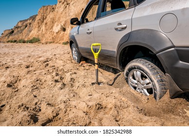 The Wheel Of The Car Got Stuck In The Sand On The Beach