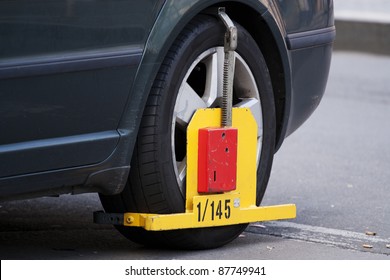 Wheel Clamp - Car Immobilizer