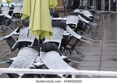 Whistler Village Empty Restaurant Patio The Covid 19 Pandemic.