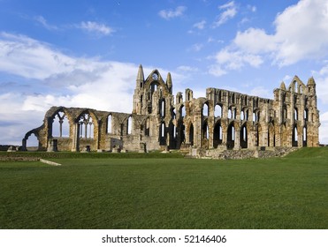  Whitby Abbey, Yorkshire, England, Lit By The Evening Sun.  Setting Of Early Chapters Of Dracula By Bram Stoker.