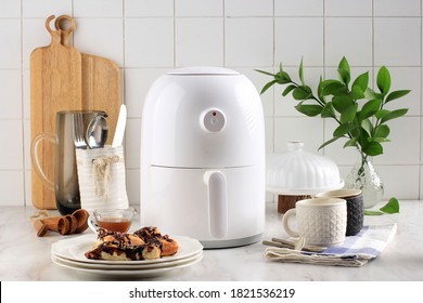 WHite Air Fryer For Healthy Cooking In The Kitchen 