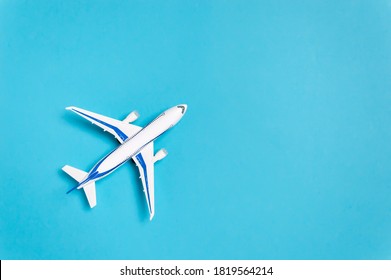 Model Planeairplane On Pastel Color Backgroundflat Stock Photo ...