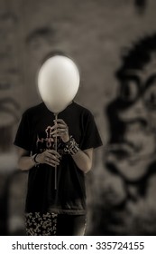 White Balloon
