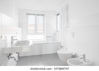 White Bathroom - Modern Bath Bathtub
