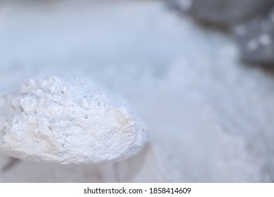 White Calcium Carbonate Powder Chemistry