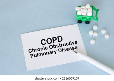 A White Card With The Text COPD Chronic Obstructive Pulmonary Disease