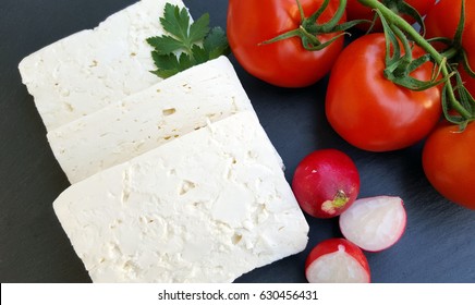 White Cheese With Tomatoes 