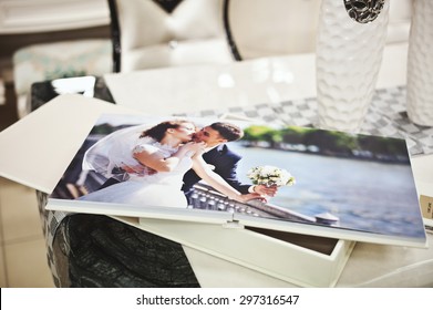 White Classic Wedding Book And Album