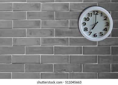 White Clock On Black White Brick Stock Photo 511045663 | Shutterstock