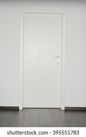 White Closed Door Silver Doorknob On Stock Photo 395551783 | Shutterstock