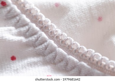 White Clothes With Red Patterns And Elastic Band, Texture
