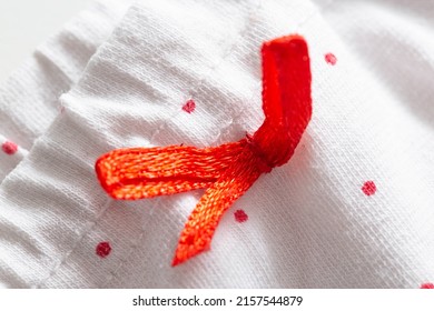 White Clothes With Red Patterns And Elastic Band, Texture