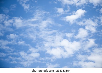 雲 透過 の画像 写真素材 ベクター画像 Shutterstock