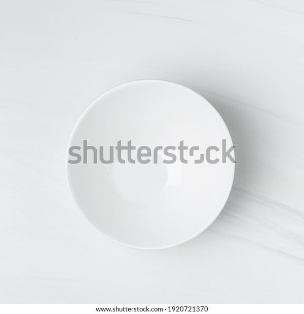 white color plate with\
white background