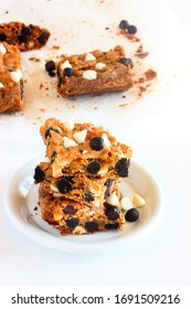 White And Dark Chocolate Crackle Cookie Bars Are A Delicious Treat You Can Bake With Your Children While Confined At Home