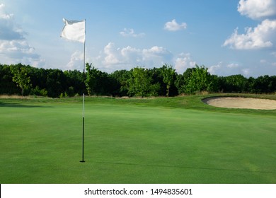 33,625 Golf hole flag Images, Stock Photos & Vectors | Shutterstock