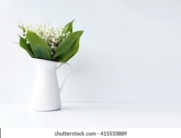 Imagenes Fotos De Stock Y Vectores Sobre Vases With Green Plants