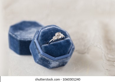 rock engagement ring box