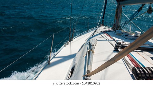 169 Taut sails Images, Stock Photos & Vectors | Shutterstock