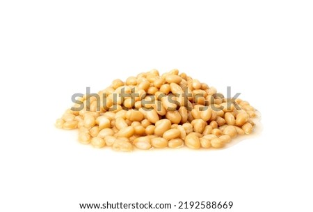 White kidney beans isolated. Cooked cannellini bean pile, baked legume, canned yellow beans, Phaseolus vulgaris, haricot stew, boiled leguminous ingredient on white background