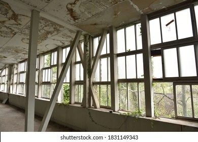 4,117 Inside building old school Images, Stock Photos & Vectors ...