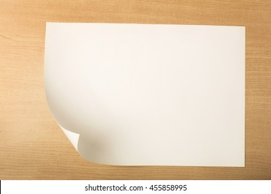 3,724 Blank Piece Of Paper On Desk Images, Stock Photos & Vectors ...