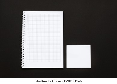 ノート切れ端 の写真素材 画像 写真 Shutterstock