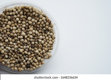 white pepper merica lada putih in isolated white background png  