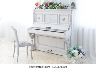 ピアノ 花 の画像 写真素材 ベクター画像 Shutterstock