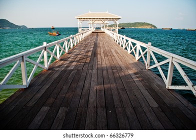 white pier