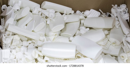 White Plastic Scrap Form Extrusion Blow Moulding Process 