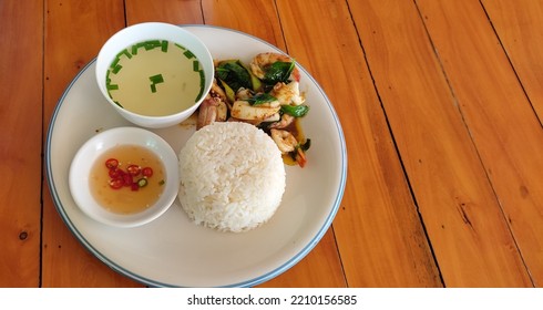 White Rice And Shrimp Curry Paste. The Dish Consists Of Soup. And Chili Fish Sauce In A Small Cup