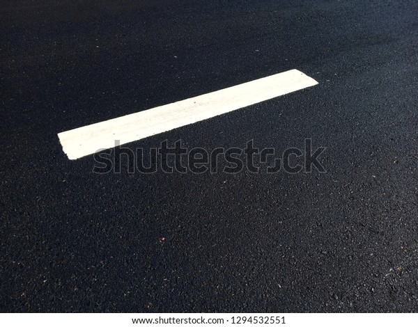 White Road Traffic\
Paint