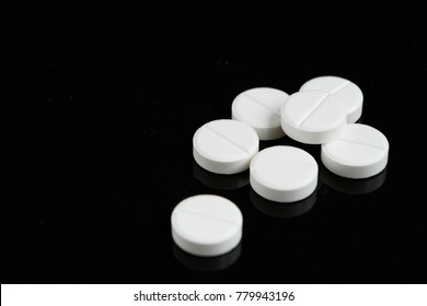 White Round Pill Images Stock Photos Vectors Shutterstock