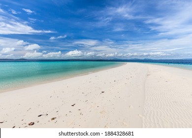 White Sand Beach, Semporna, Malaysia