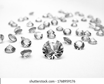 white sapphire diamond round shape cutting for design jewelry 